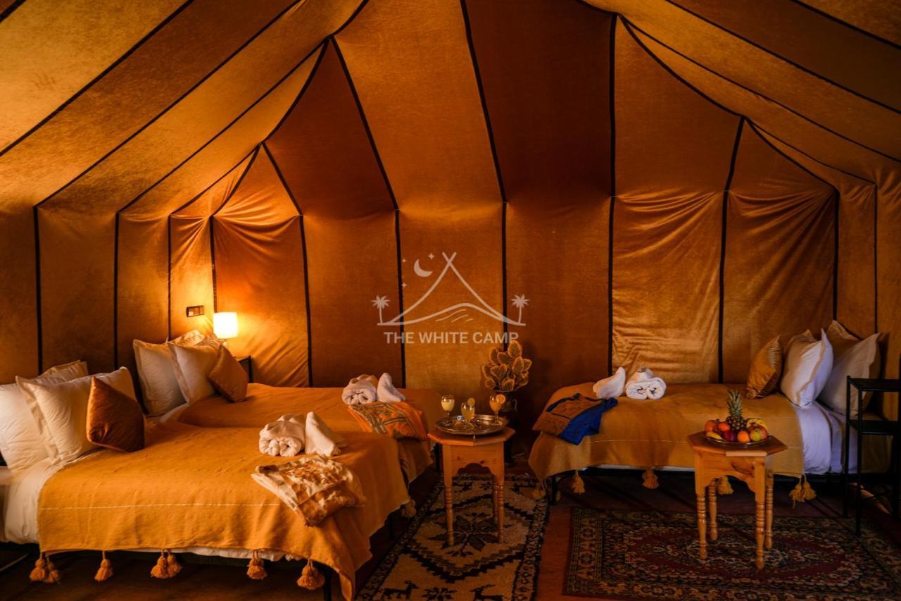 The White Camp - Your Merzouga Luxury Desert Camp & Erg Chebbi Dunes Camel Riding Экстерьер фото