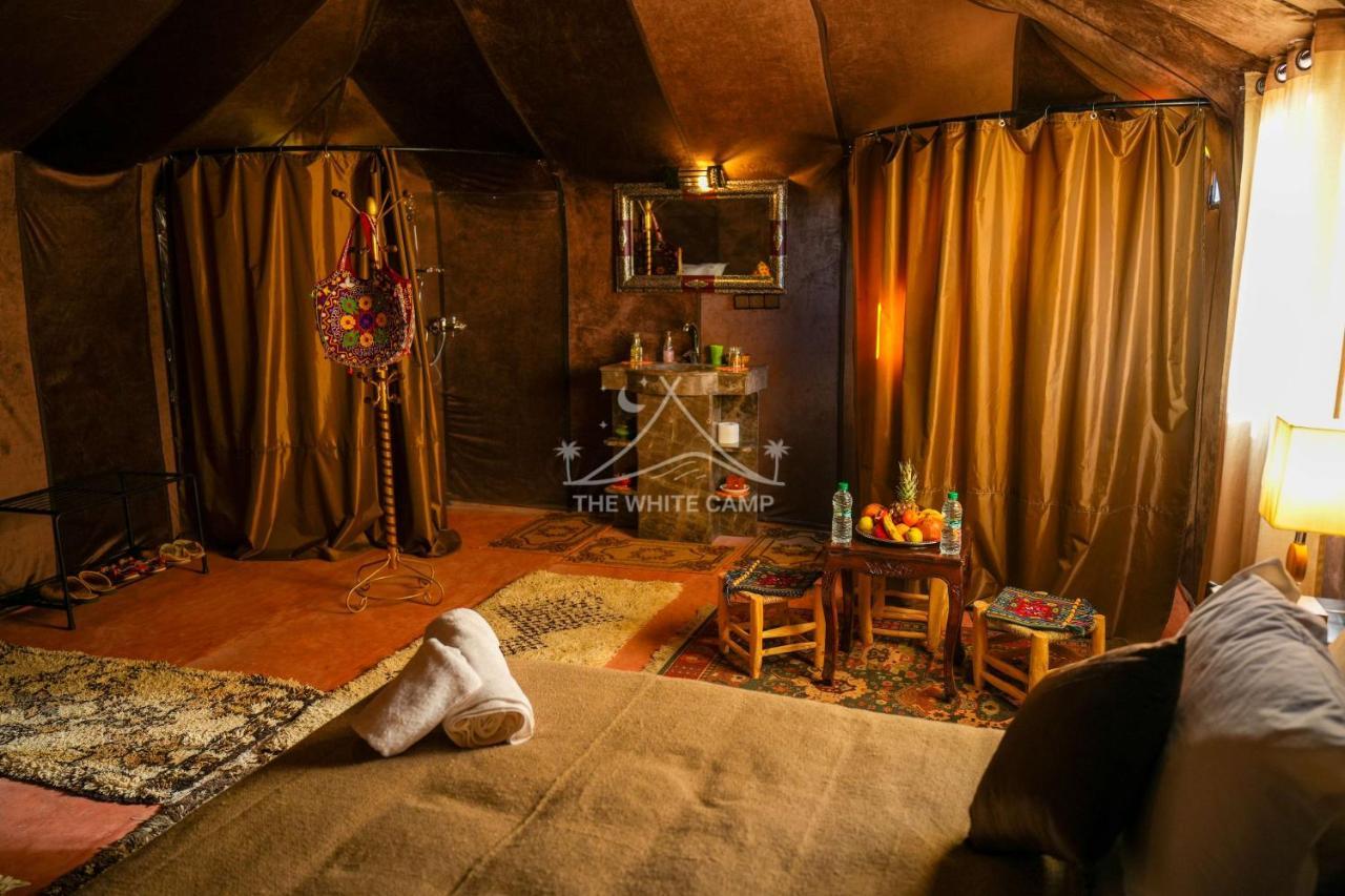 The White Camp - Your Merzouga Luxury Desert Camp & Erg Chebbi Dunes Camel Riding Экстерьер фото