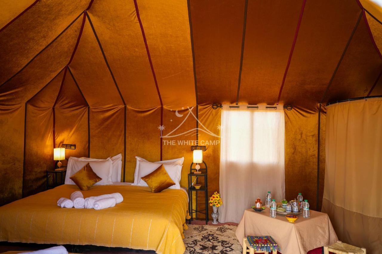 The White Camp - Your Merzouga Luxury Desert Camp & Erg Chebbi Dunes Camel Riding Экстерьер фото