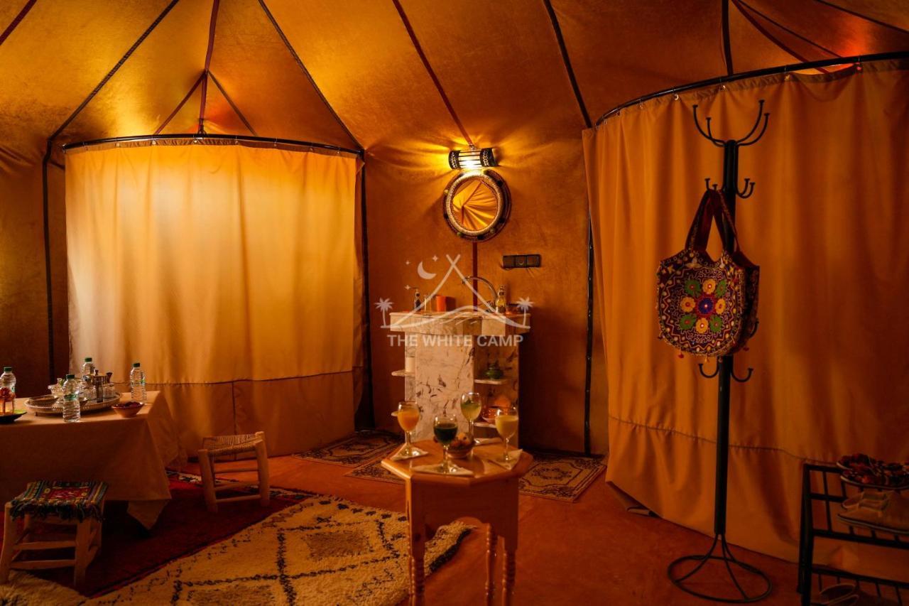 The White Camp - Your Merzouga Luxury Desert Camp & Erg Chebbi Dunes Camel Riding Экстерьер фото