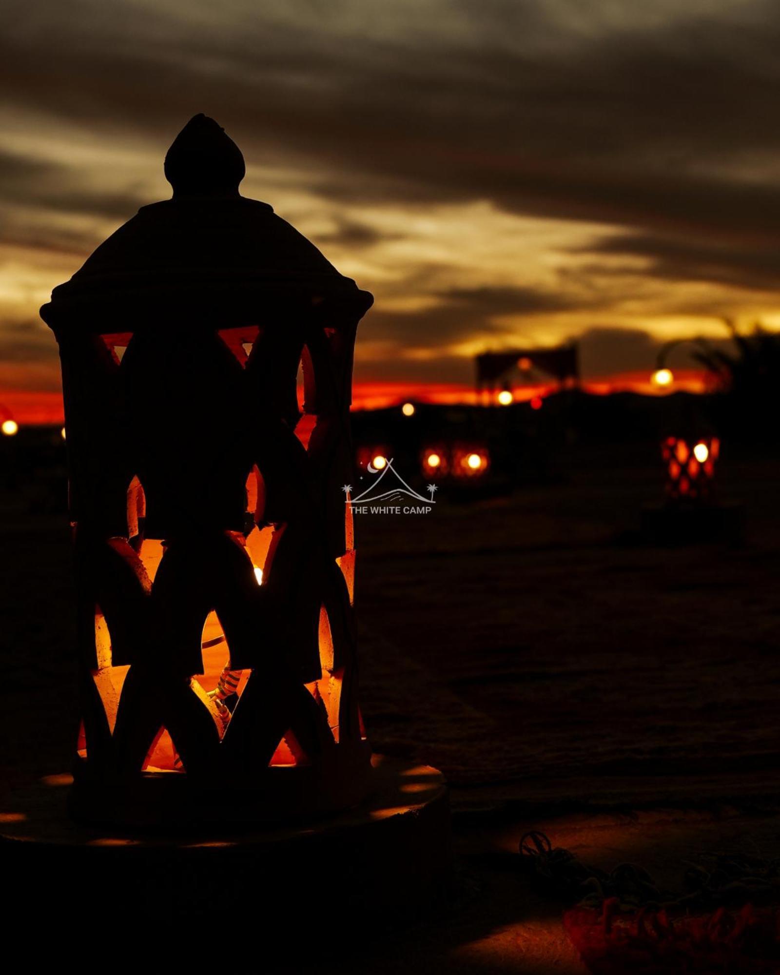 The White Camp - Your Merzouga Luxury Desert Camp & Erg Chebbi Dunes Camel Riding Экстерьер фото