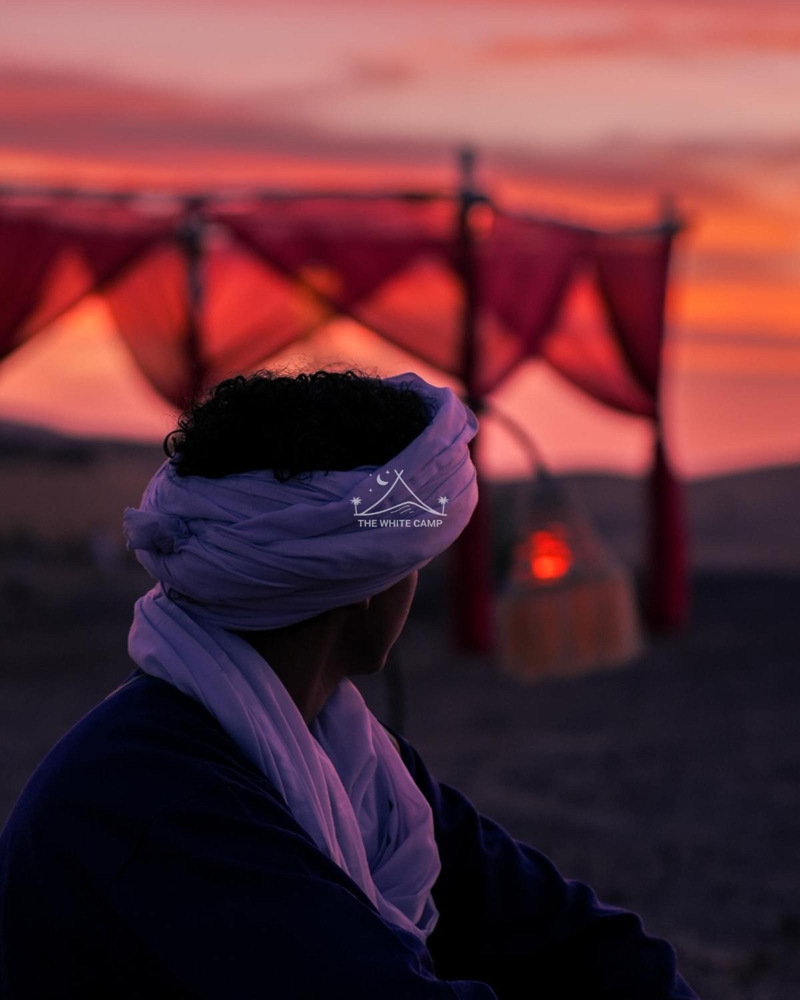 The White Camp - Your Merzouga Luxury Desert Camp & Erg Chebbi Dunes Camel Riding Экстерьер фото