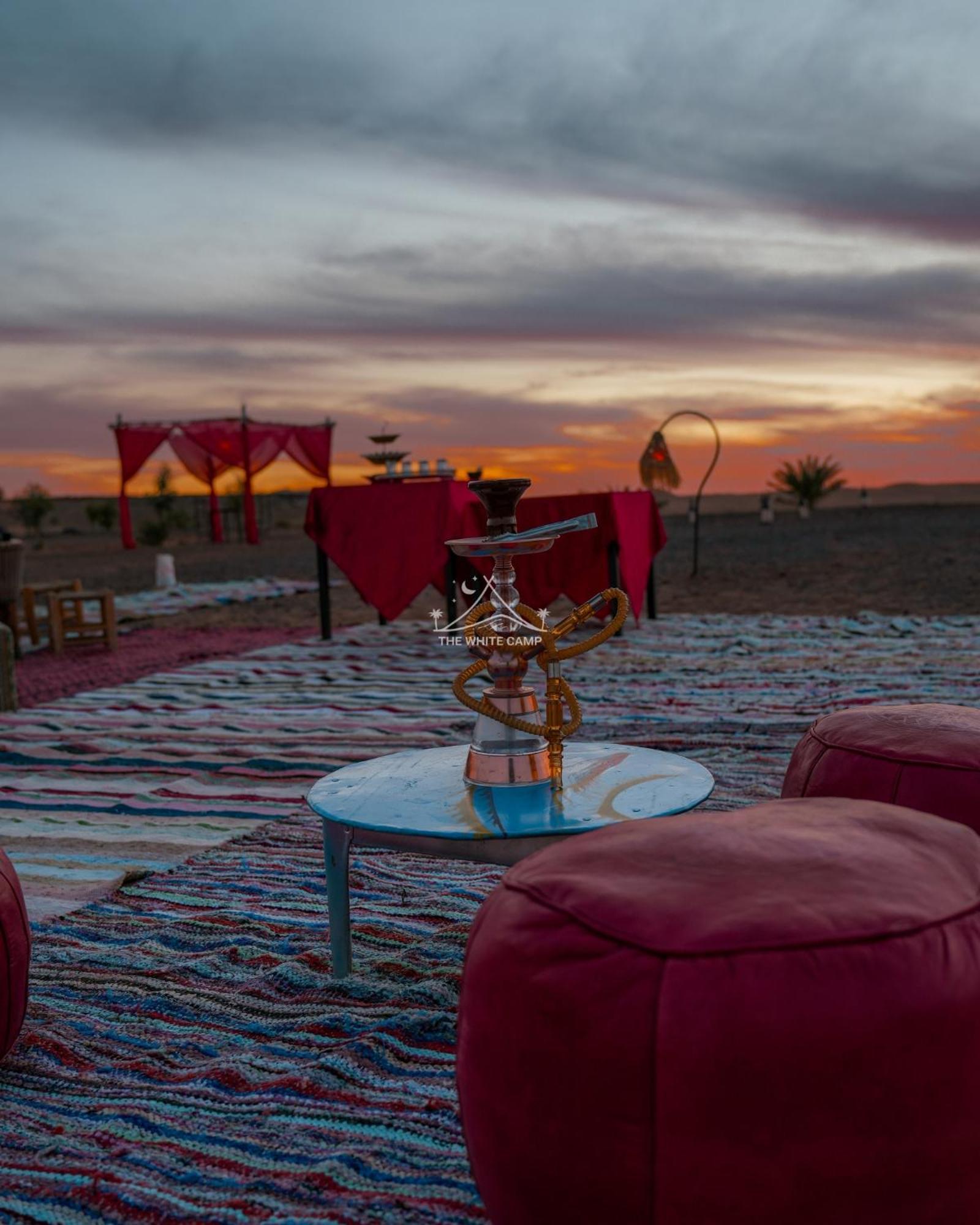 The White Camp - Your Merzouga Luxury Desert Camp & Erg Chebbi Dunes Camel Riding Экстерьер фото